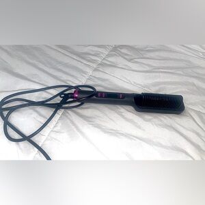Black and Pink Hair Straightening Brush
